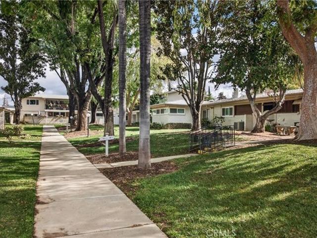 Condo for sale in Redlands, California