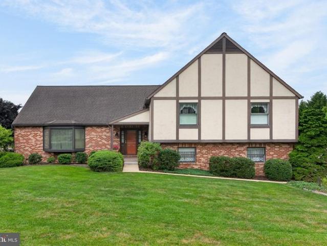 House for sale in New Holland, Pennsylvania