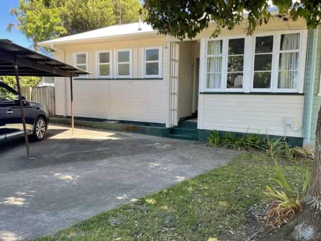 House for rent in One Tree Hill, Oroua County