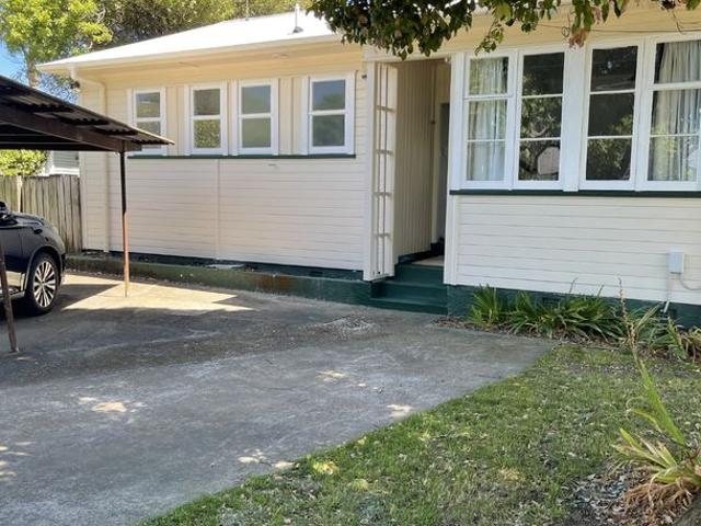 House for rent in One Tree Hill, Oroua County