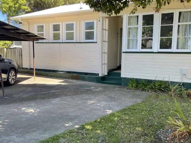 House for rent in One Tree Hill, Oroua County