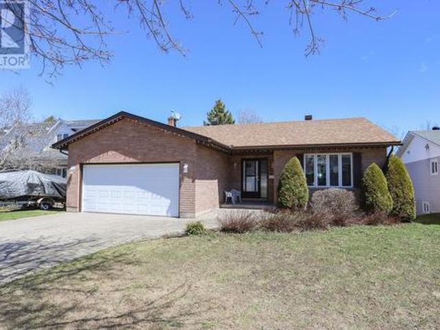 House for sale in Sault Sainte Marie, Ontario