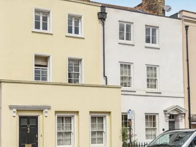 House for rent in East Greenwich, Greater London