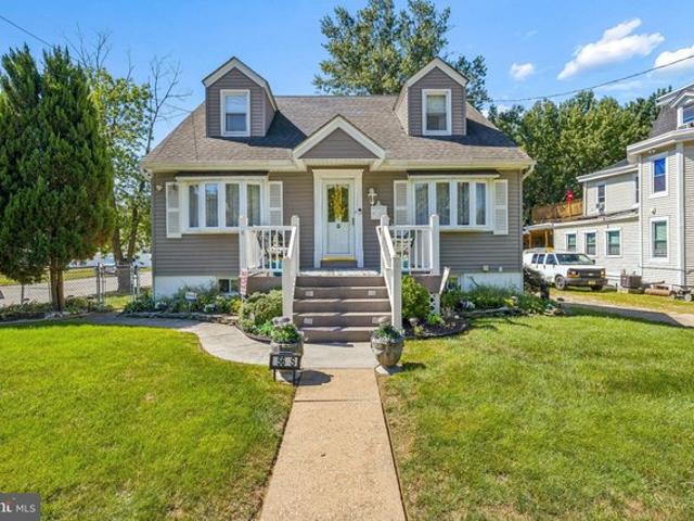House for sale in Maple Shade, New Jersey