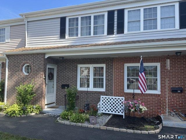 Townhouse for sale in Milford, Connecticut