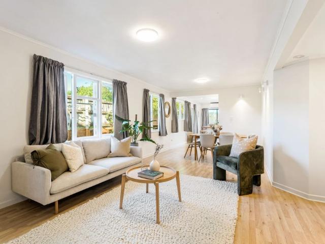 House for rent in Oratia