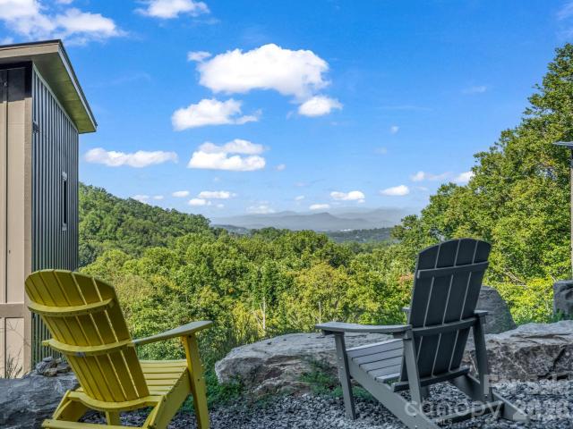 House for sale in Hendersonville, Henderson County