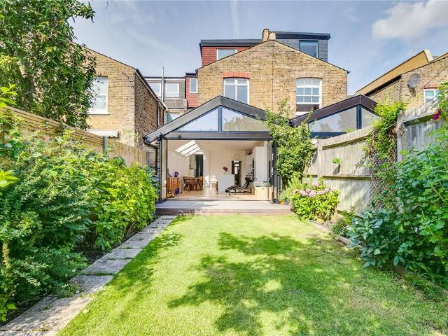 House for rent in London Borough of Hammersmith and Fulham, Greater London