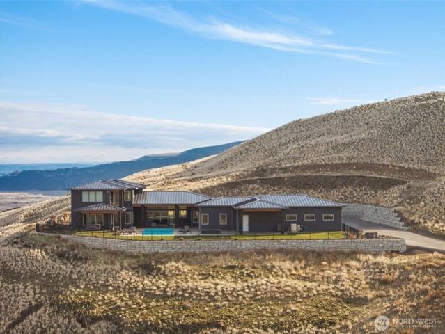 House for sale in Rock Island, Washington