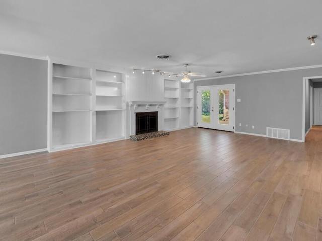 House for sale in Woodway, Texas