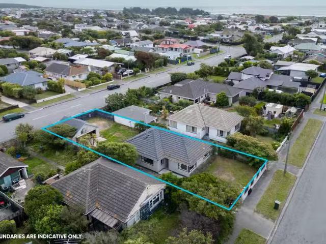 House for sale in Chaslands, Canterbury