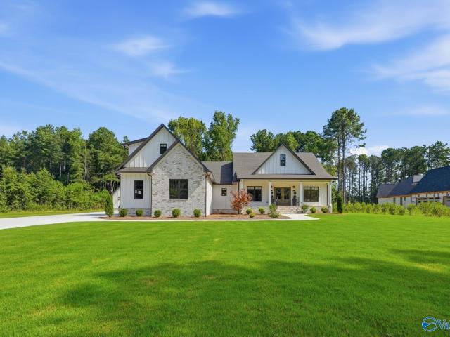 House for sale in Guntersville, Marshall County