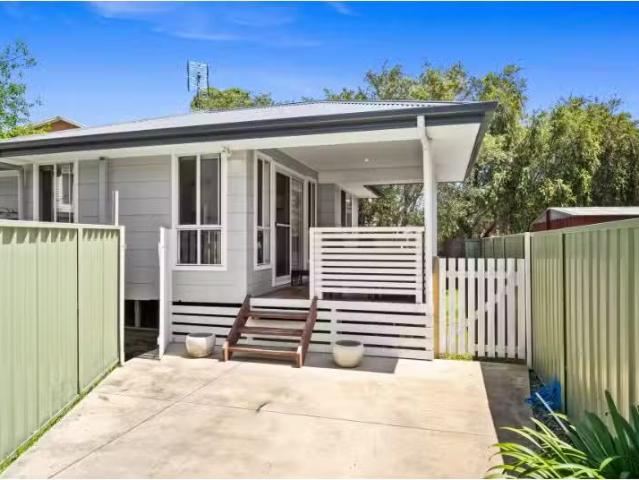 Condo for rent in Gorokan, New South Wales