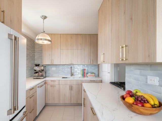 Property for sale in The Bronx, Arverne