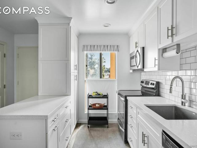 Townhouse for sale in La Mesa