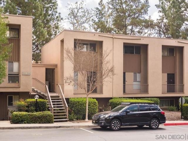 Condo for sale in La Mesa, California