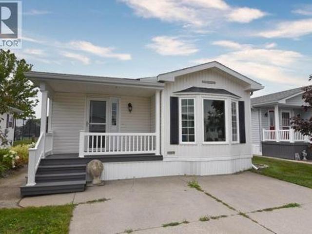 House for sale in Brights Grove, Ontario