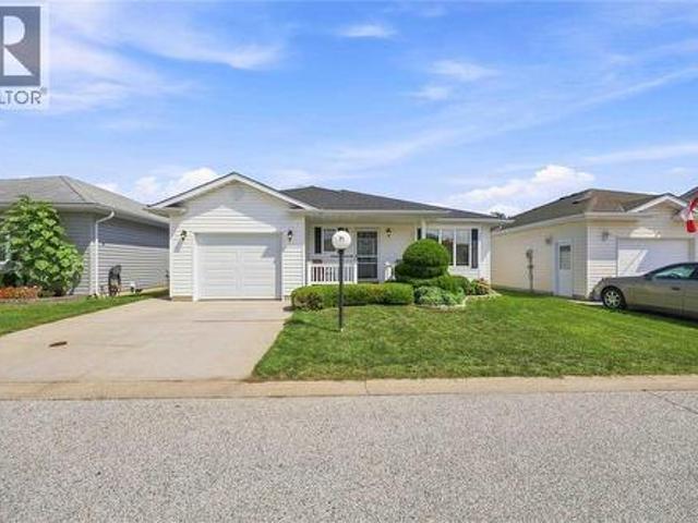 House for sale in Brights Grove, Ontario