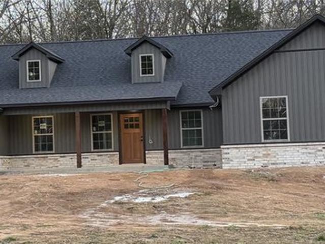 House for sale in Hackett, Sebastian County