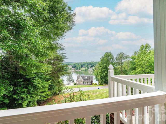 House for sale in Northlakes, Hickory