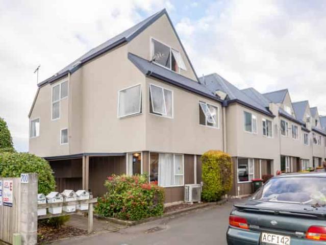 House for rent in Otakou