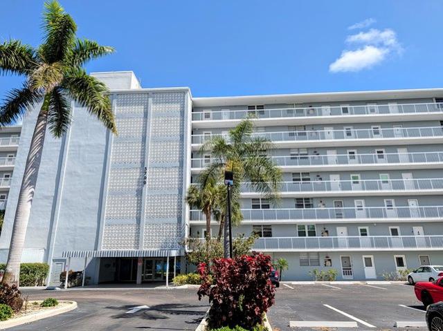 Condo for sale in Boca Raton, Florida