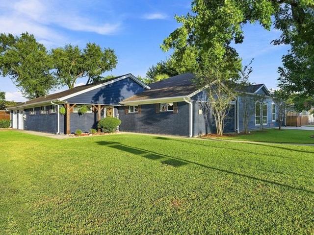 House for sale in Dickinson, Texas