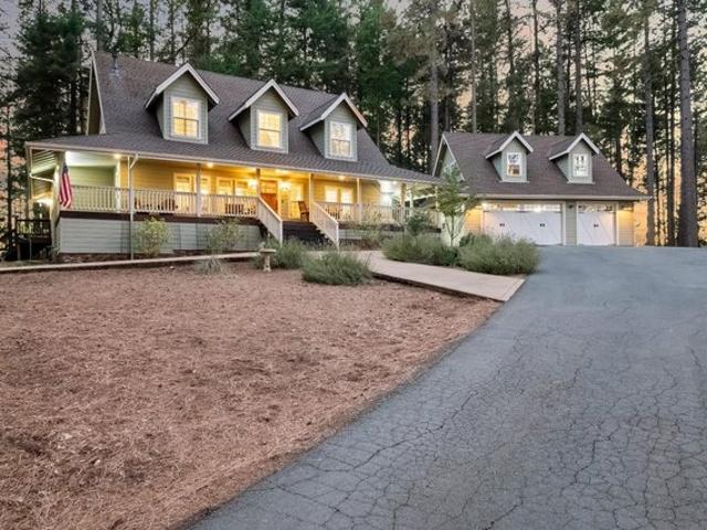 House for sale in Willits, California