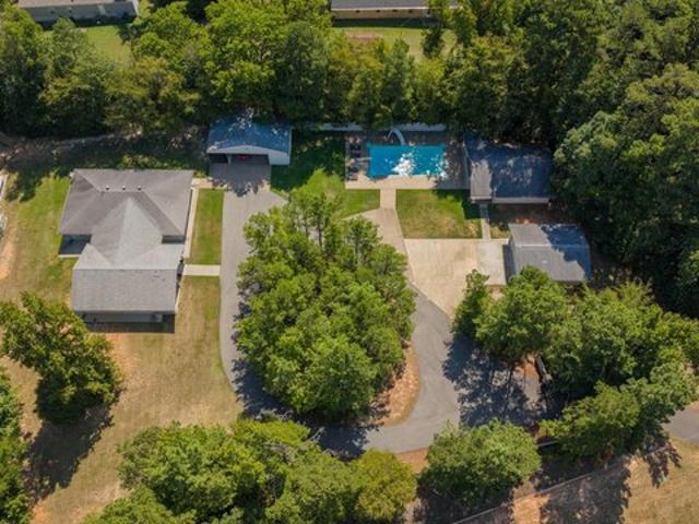 House for sale in Gladewater, Texas