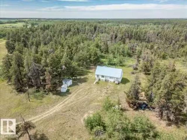 House for sale in Alberta