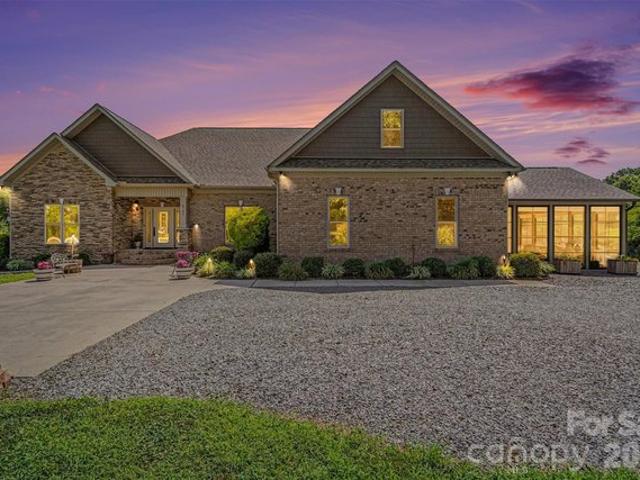 House for sale in Marshville, North Carolina