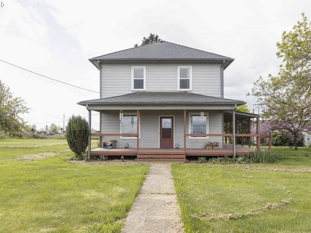 House for sale in Oregonia