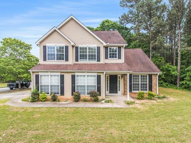 House for sale in Fairburn, Georgia
