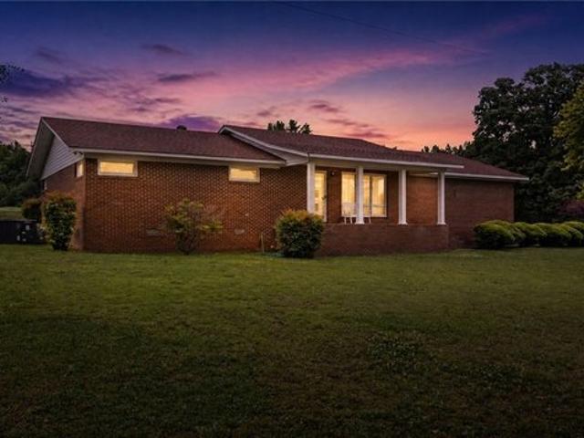 House for sale in Guin, Alabama