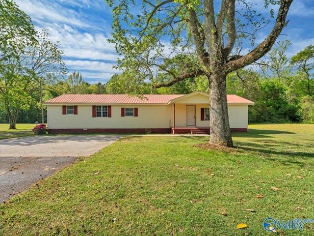 House for sale in New Hope, Alabama