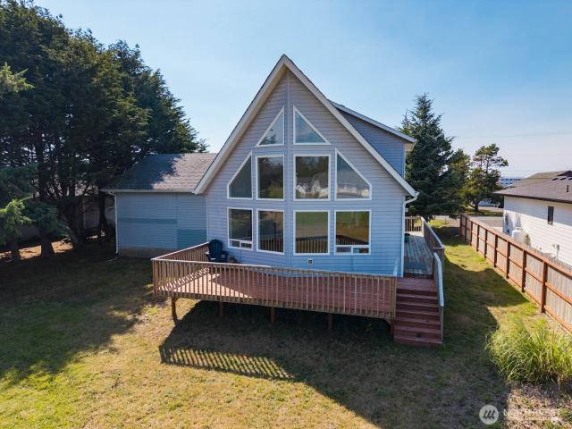 House for sale in Ocean Shores, Washington