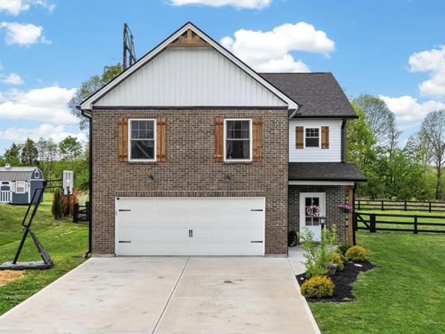 House for sale in Dry Ridge, Kentucky
