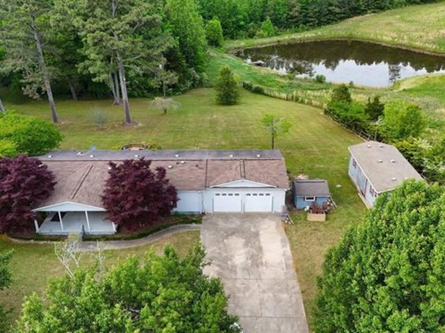 House for sale in Boaz, Alabama