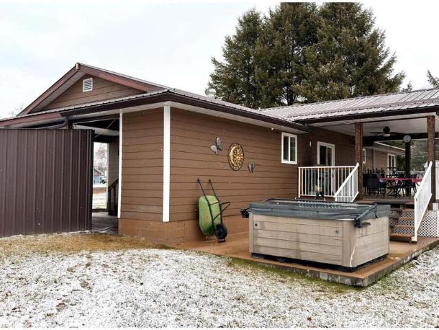 House for sale in Midway, British Columbia