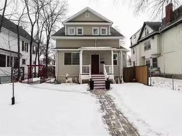 House for sale in East St. Paul, Manitoba