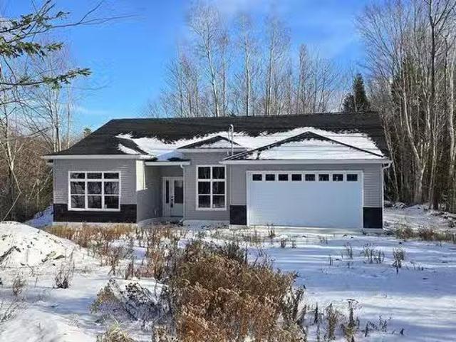 House for sale in Hammond's Plains, Nova Scotia