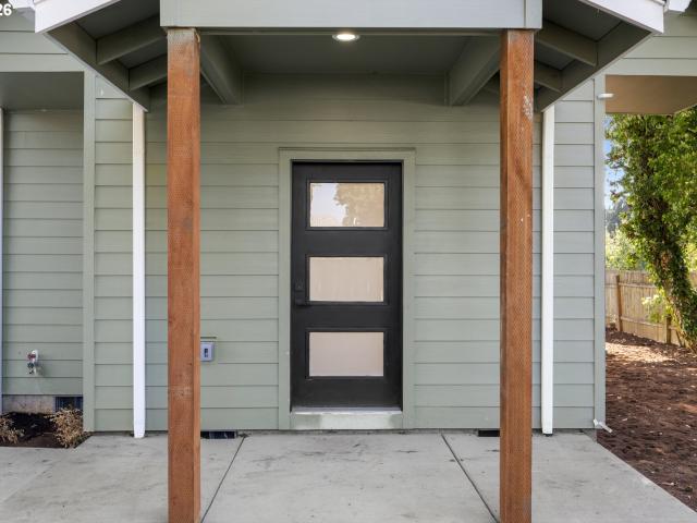 House for sale in Elyville, Oregon City