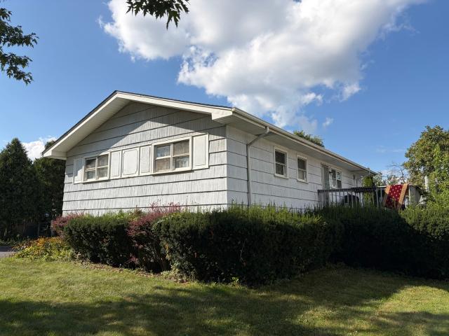 House for sale in Hoffman Estates, Illinois