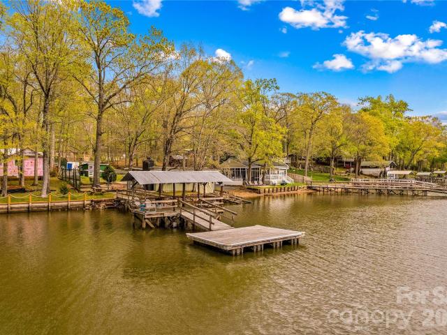 House for sale in Davidson, North Carolina