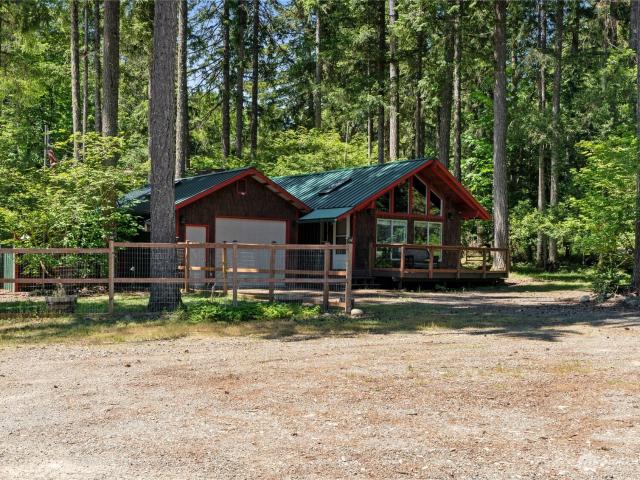 House for sale in Hoodsport, Washington