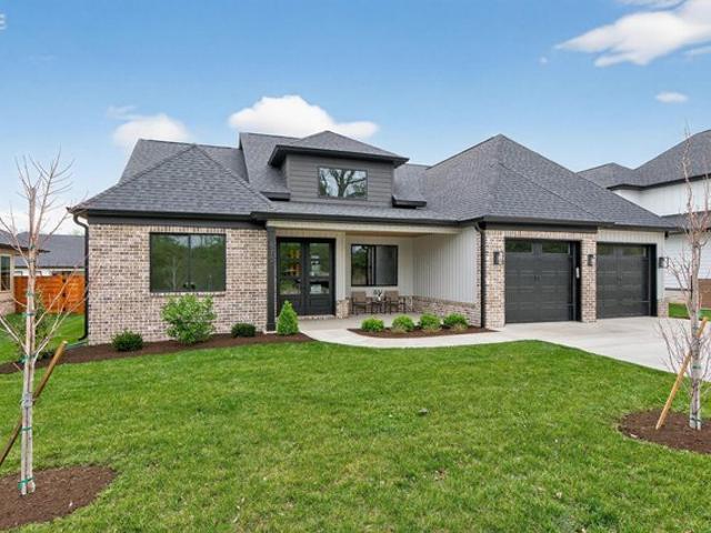 House for sale in Versailles, Kentucky