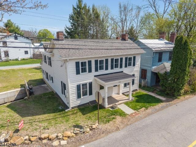 House for sale in Pittstown, New Jersey