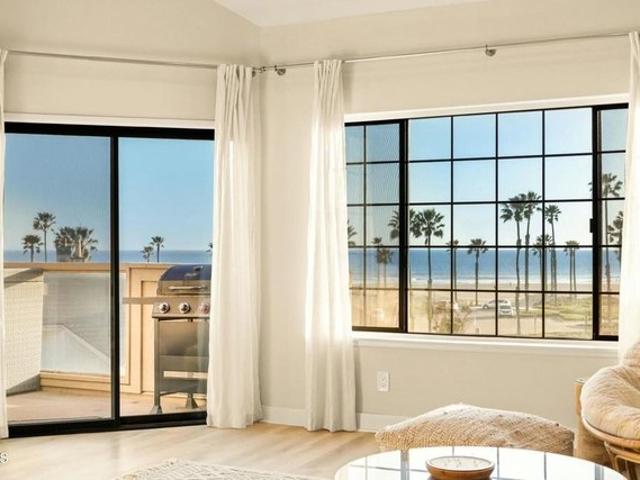 Condo for sale in Port Hueneme, California