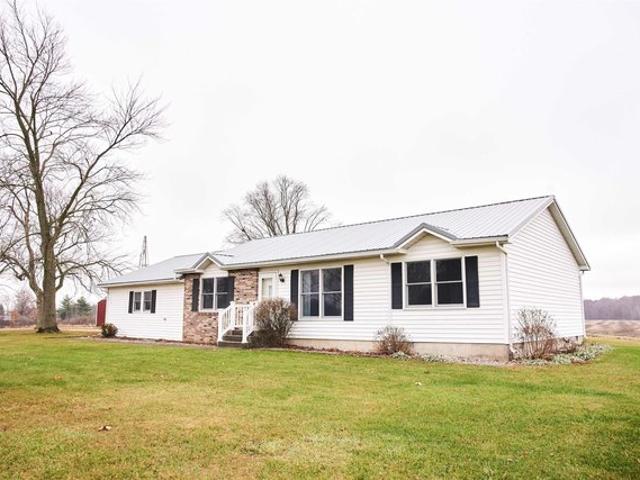 House for sale in Geneva, Indiana