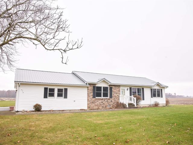 House for sale in Geneva, Indiana